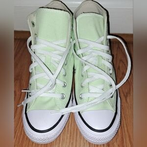 NWOT Converse Chuck Taylor All Star High Top Sneakers Light Green, Unisex